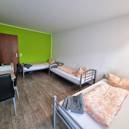 Monteurzimmer - Karlsbad Exteriör bild